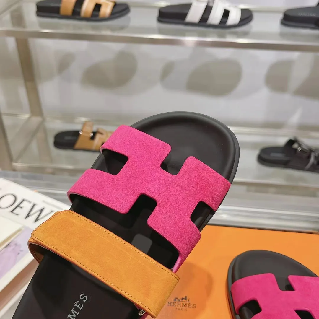 👟👟Ex-factory price 480👟👟 H Home HERMES's recently popular Erjiu shoes - classic style. [Fireworks][Fireworks][Fireworks][Fireworks][Fireworks][Fireworks] Sandals, paired with various colorful socks, are popular. ✅Upper: imported mixed sheepskin, deerskin ✅Inner: imported mixed sheepskin ✅Outsole: T👟👟Ex-factory price u non-slip and wear-resistant outsole ✅Number of codes: 35-41
